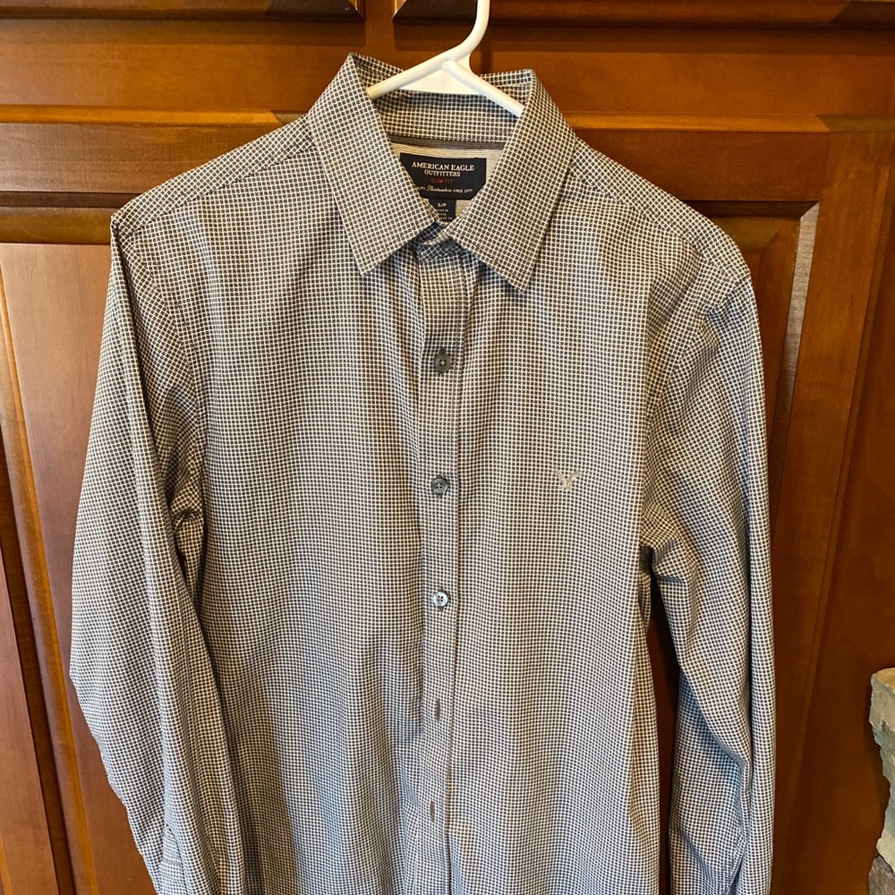 American eagle button up